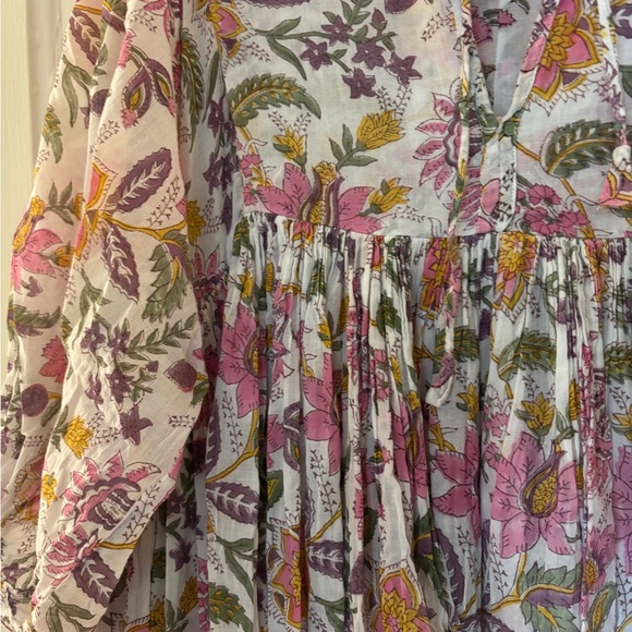 Daughters of India Kyra Maxi in Fuchsia Floral - Picture 5 of 6